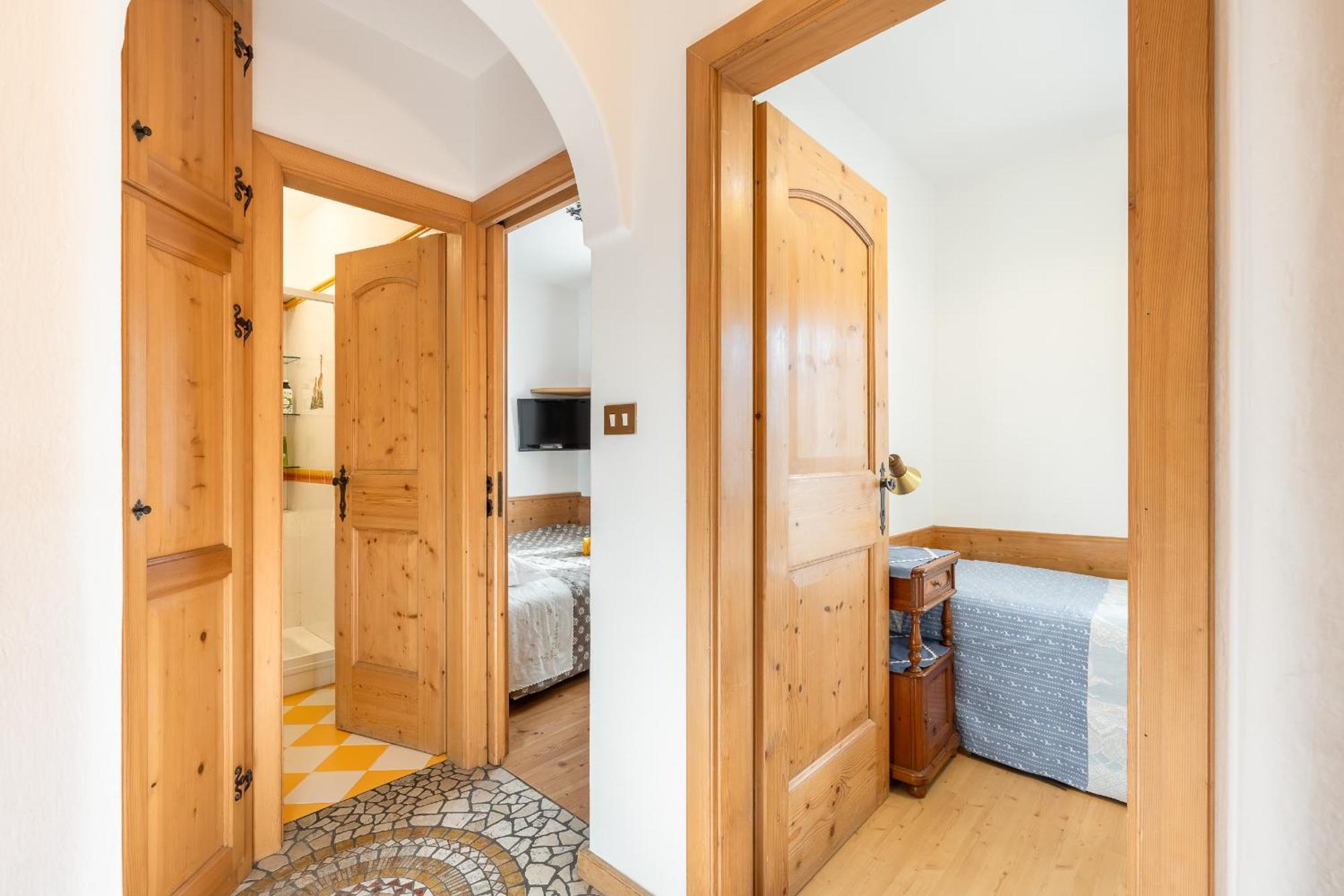 Olimpia Lodge Cortina dʼAmpezzo Exterior foto